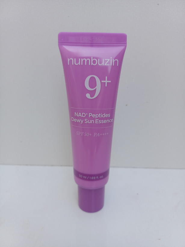 کرم ضدآفتاب سوپر دیفنس شماره 9 نامبوزین اصل spf 50 حجم 50 میلی لیتر