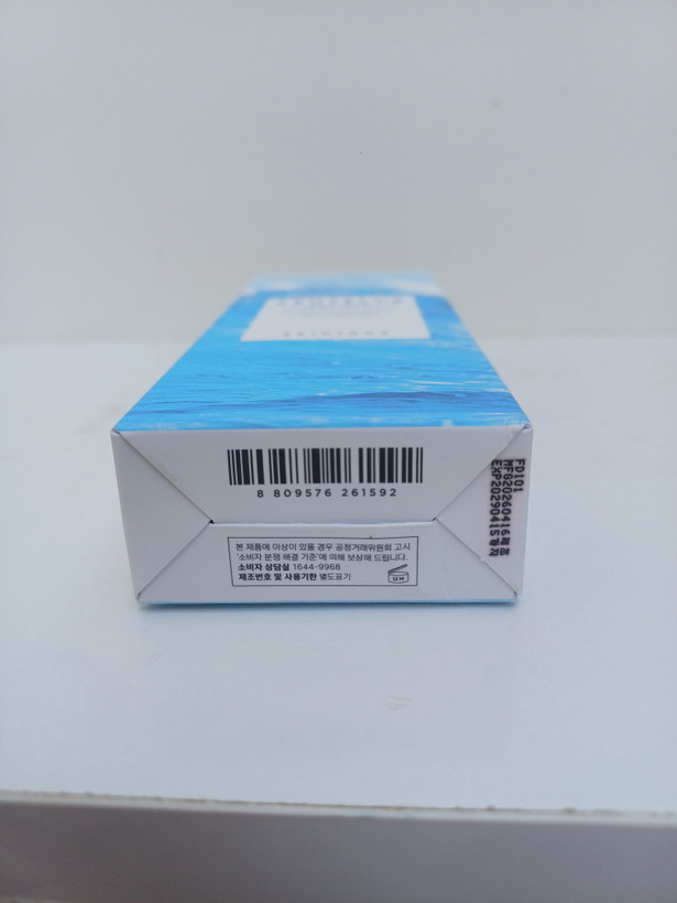 کرم ضد آفتاب بی رنگ اصل سنتلا با SPF 50 حجم 50 میلی لیتر